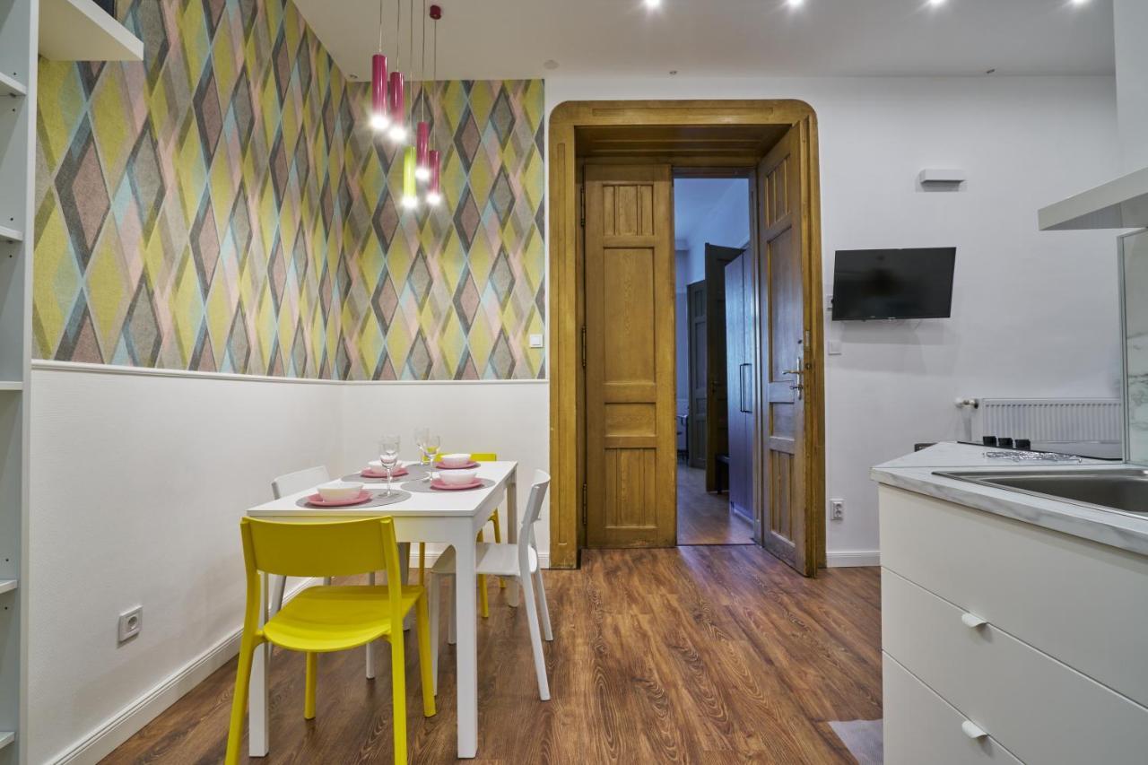Nanirol Apartment At Gellert Bath Budapeşte Dış mekan fotoğraf