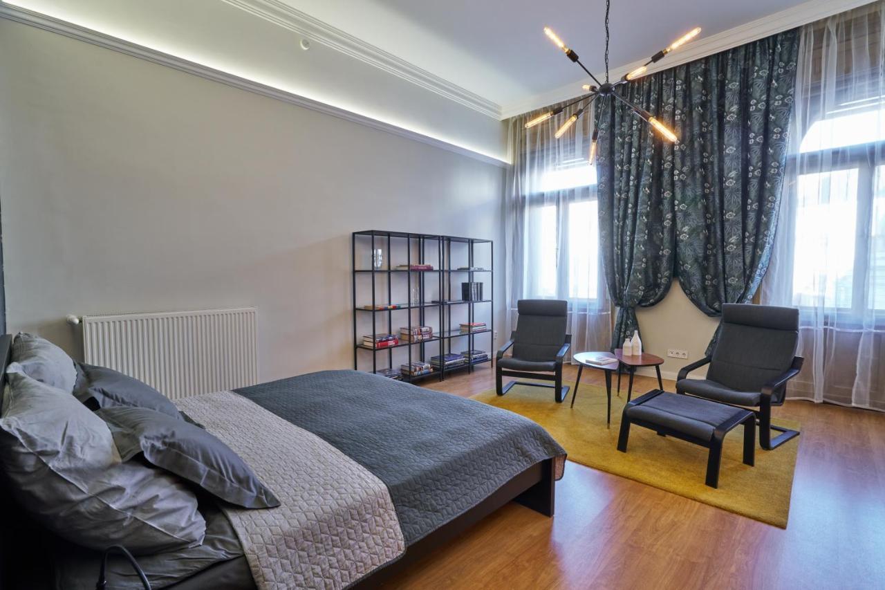 Nanirol Apartment At Gellert Bath Budapeşte Dış mekan fotoğraf