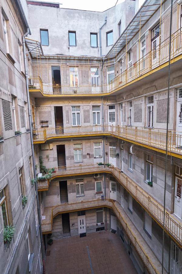 Nanirol Apartment At Gellert Bath Budapeşte Dış mekan fotoğraf