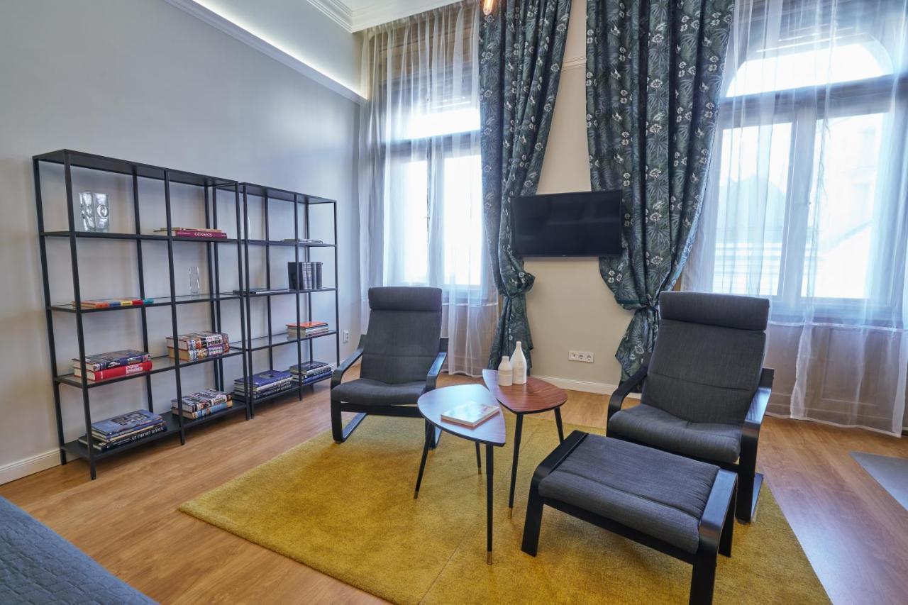 Nanirol Apartment At Gellert Bath Budapeşte Dış mekan fotoğraf