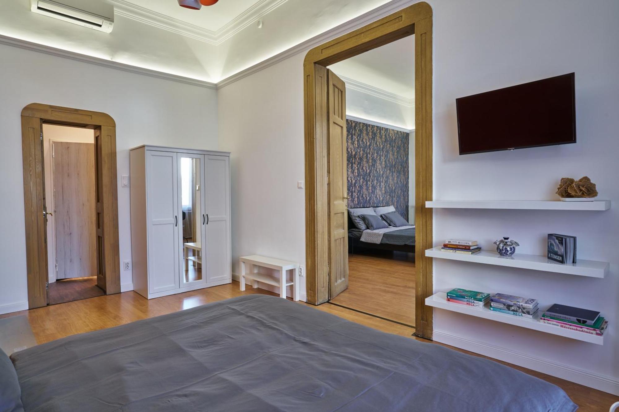 Nanirol Apartment At Gellert Bath Budapeşte Dış mekan fotoğraf